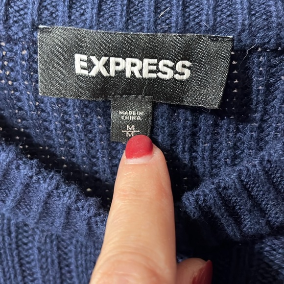 Express Navy Blue Cable Knit Cotton Long Sleeve Sweater Size Medium - Picture 8 of 11